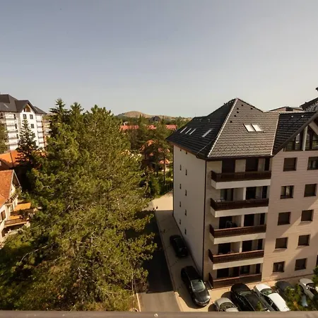 Vienna 3 *